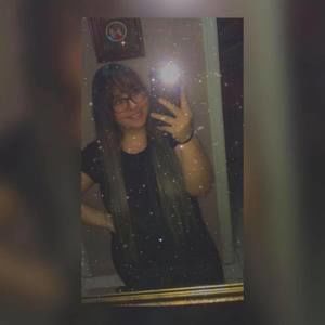 Meet your Posher, Dariela